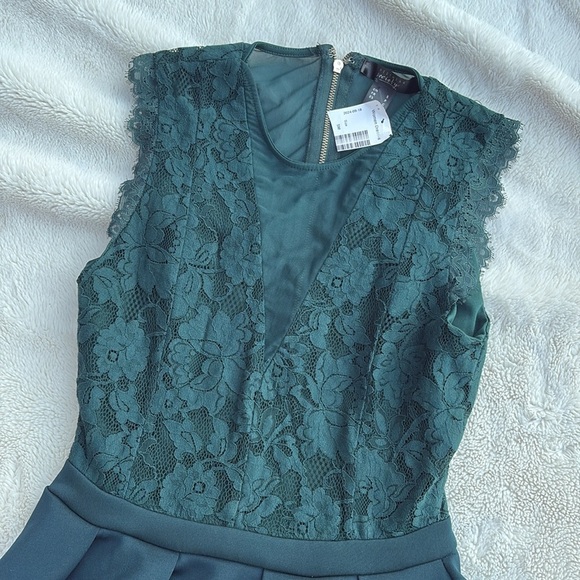 Streetwear Society Lace Skater Dress – Dark Green Elegance | Size Small - Picture 2 of 4